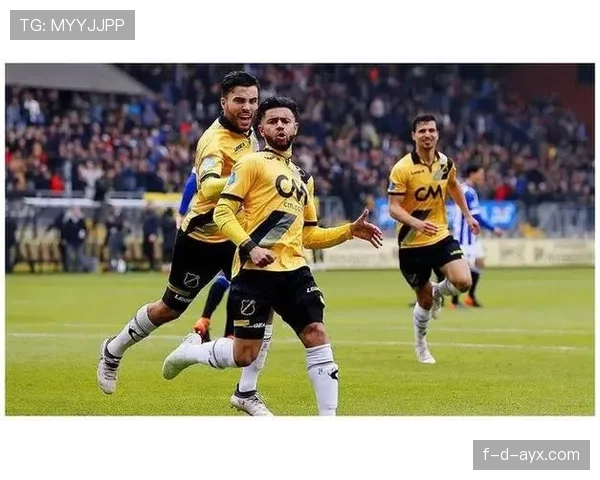 兹沃勒攻防两端表现均衡,季后赛晋级前景看好 兹沃勒攻防两端表现均衡,季后赛晋级前景看好