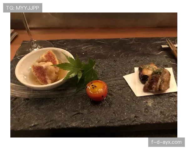 朱雪莹训练完直接拎爱马仕去吃日料，这日子谁懂啊